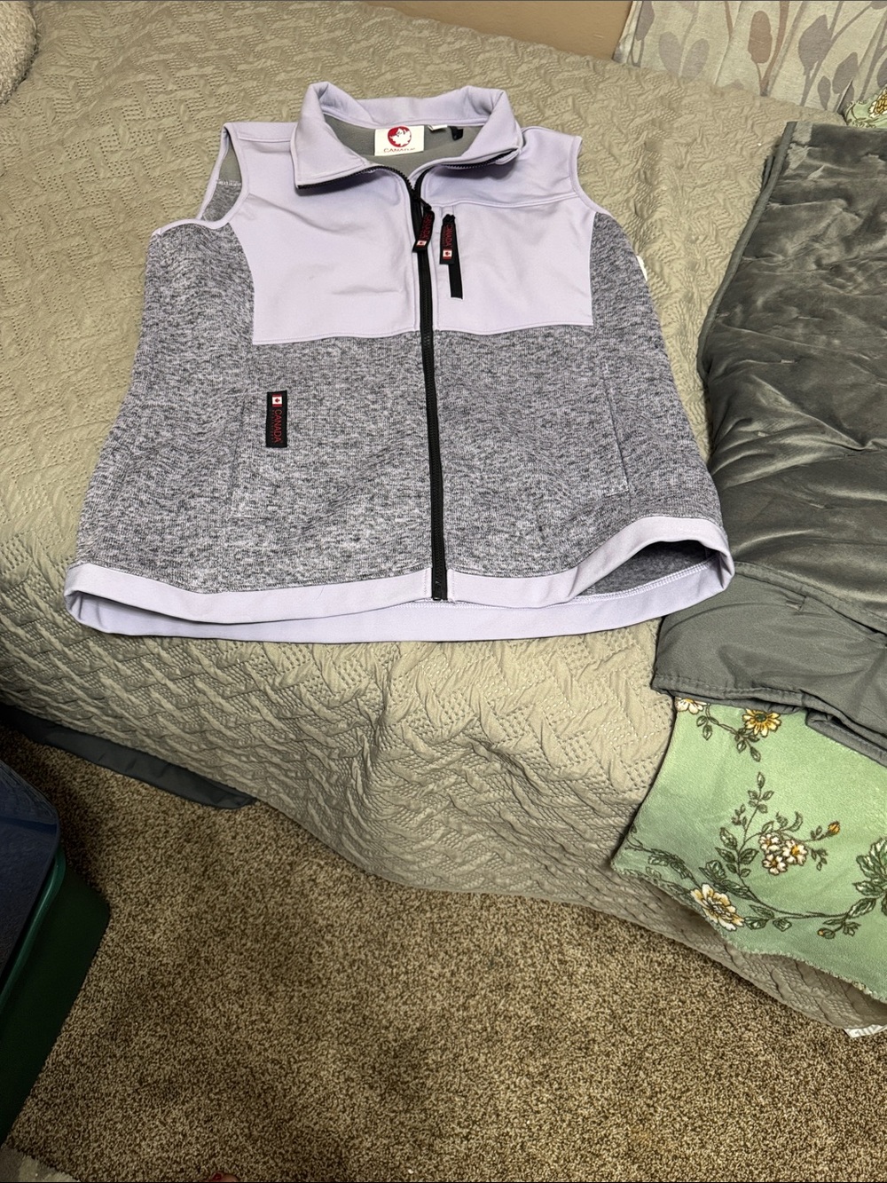 Women’s Sleeveless Zip-Front Vest - Light Lavender and Heather Gray